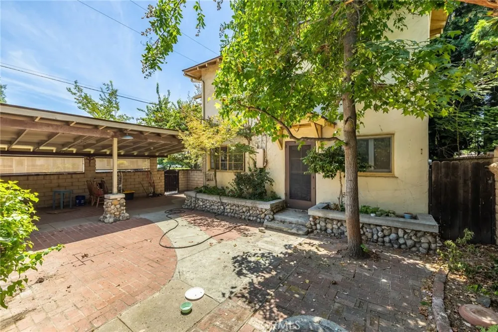 2509 I La Verne, CA 91750