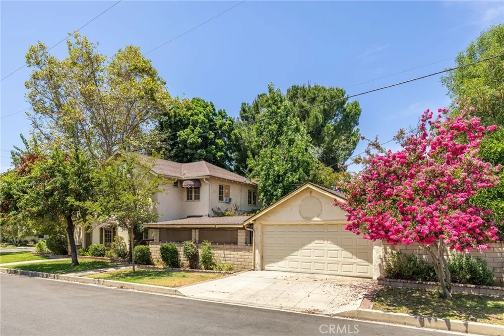 2509 I La Verne, CA 91750