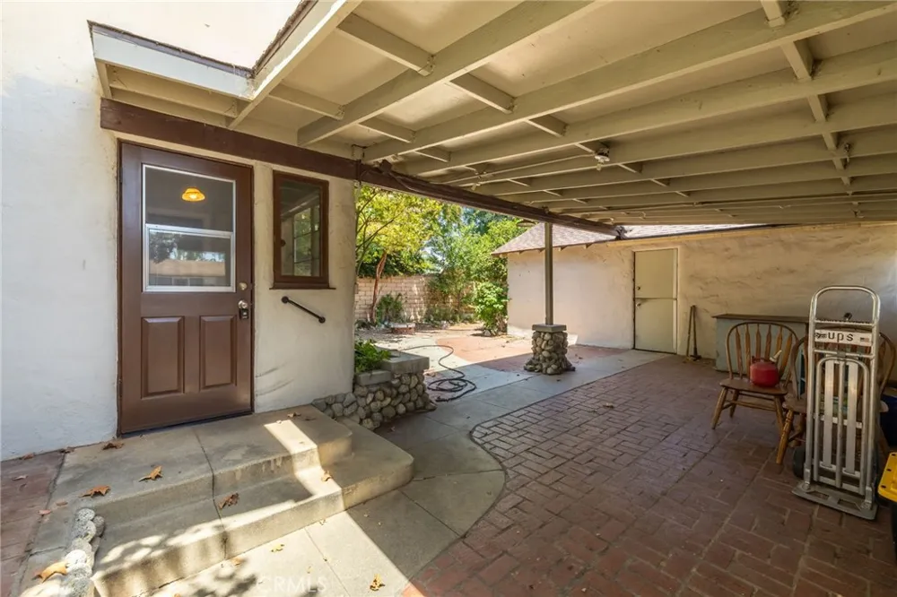2509 I La Verne, CA 91750