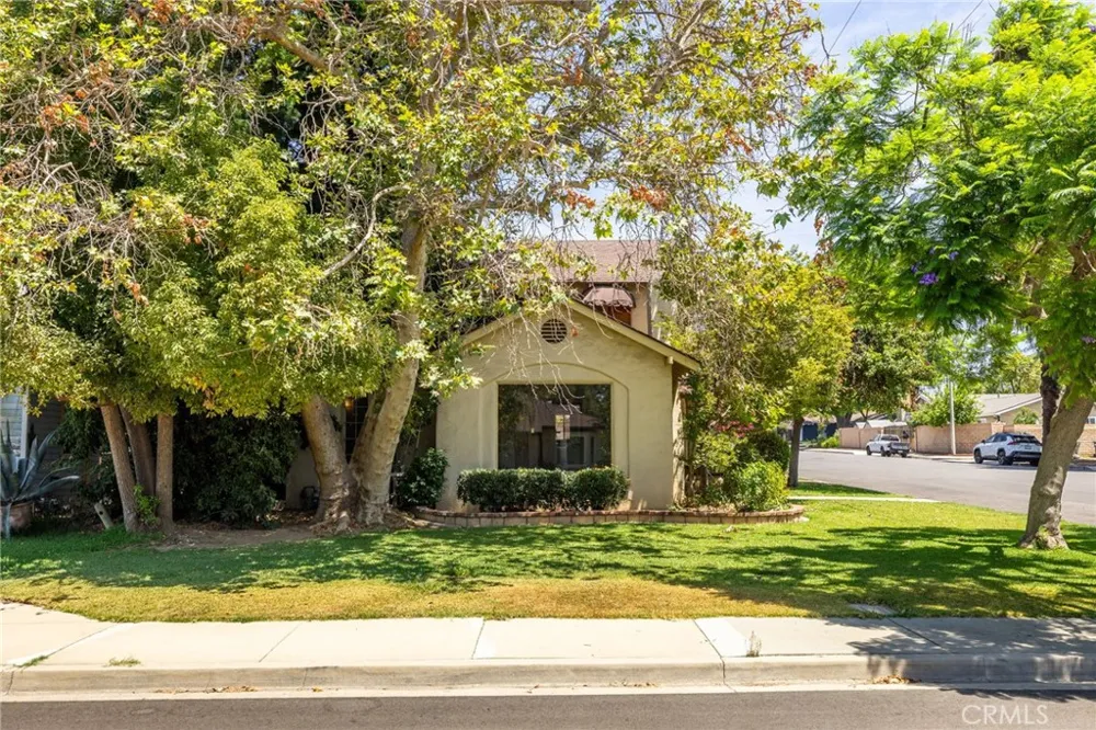 2509 I La Verne, CA 91750