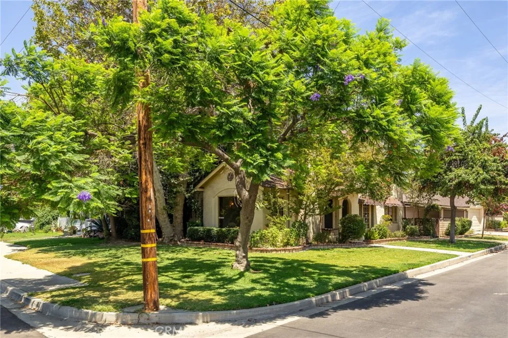 2509 I La Verne, CA 91750