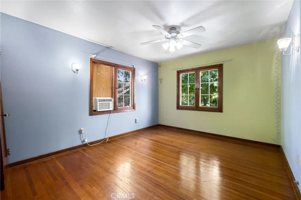 2509 I La Verne, CA 91750