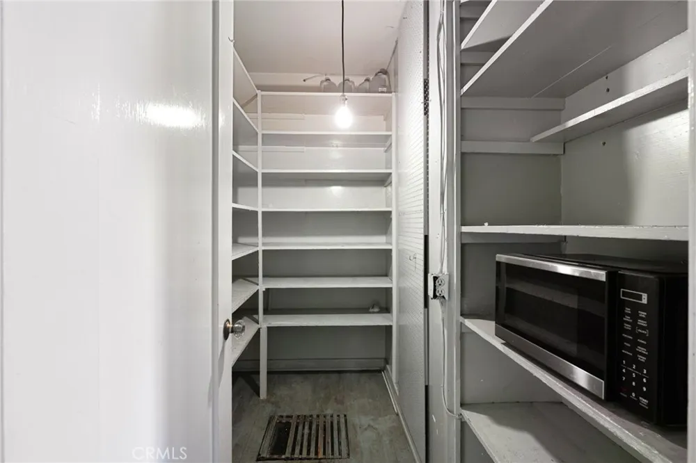 2509 I La Verne, CA 91750
