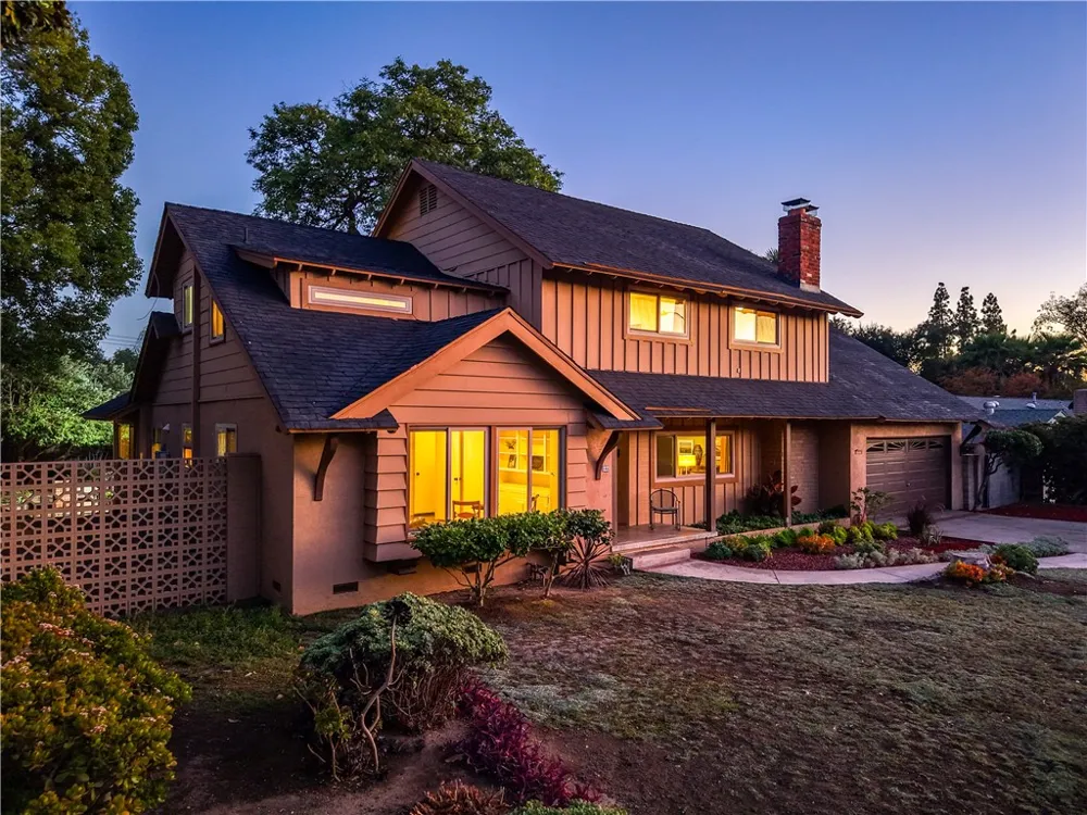 846 W 10th Street Claremont, CA 91711
