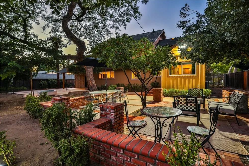 846 W 10th Street Claremont, CA 91711