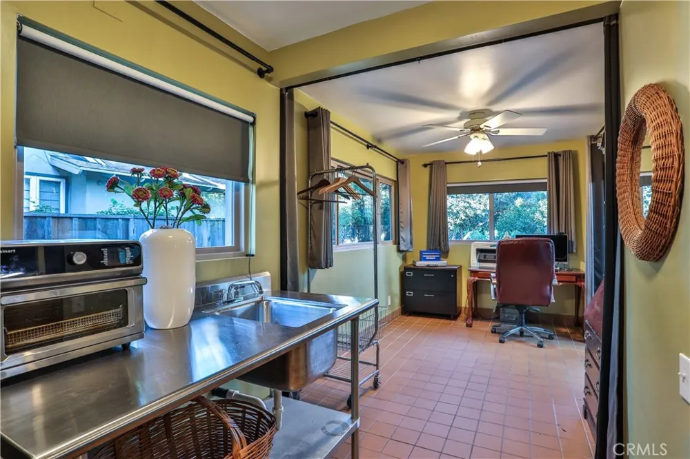 846 W 10th Street Claremont, CA 91711