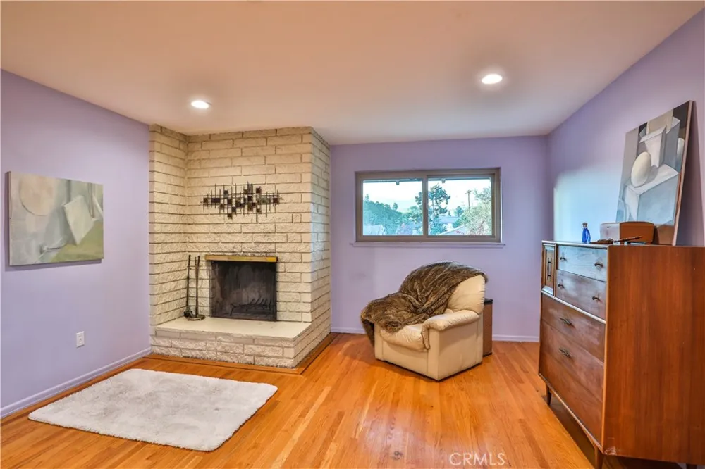 846 W 10th Street Claremont, CA 91711