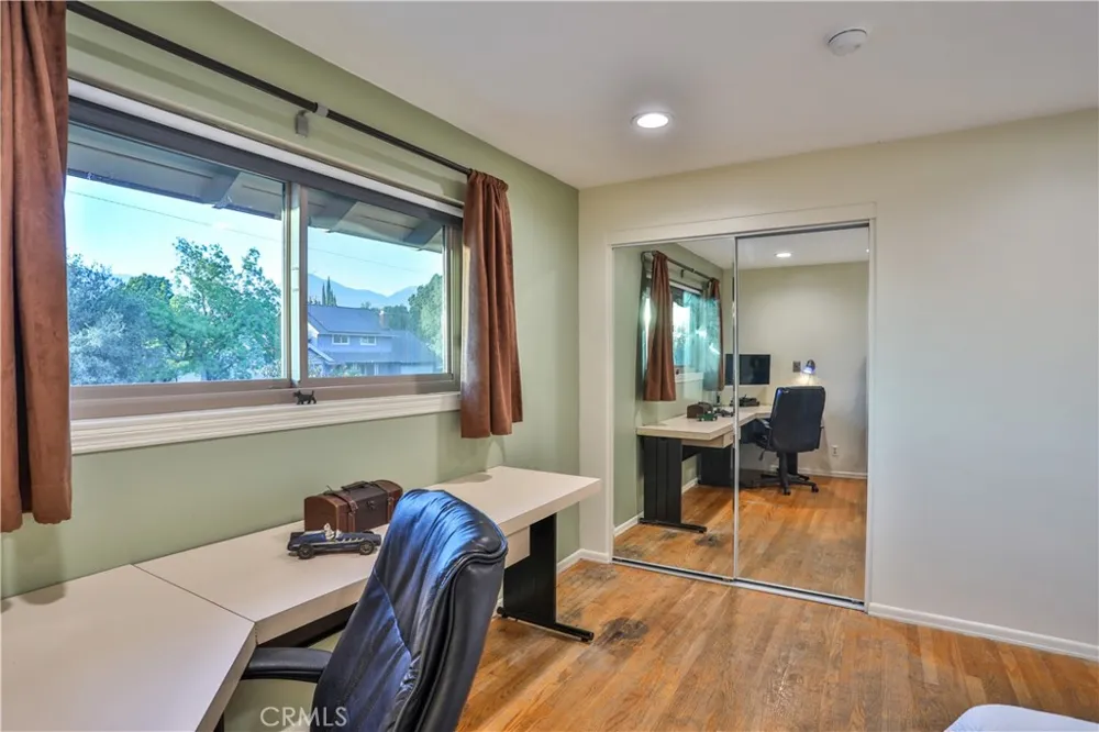 846 W 10th Street Claremont, CA 91711