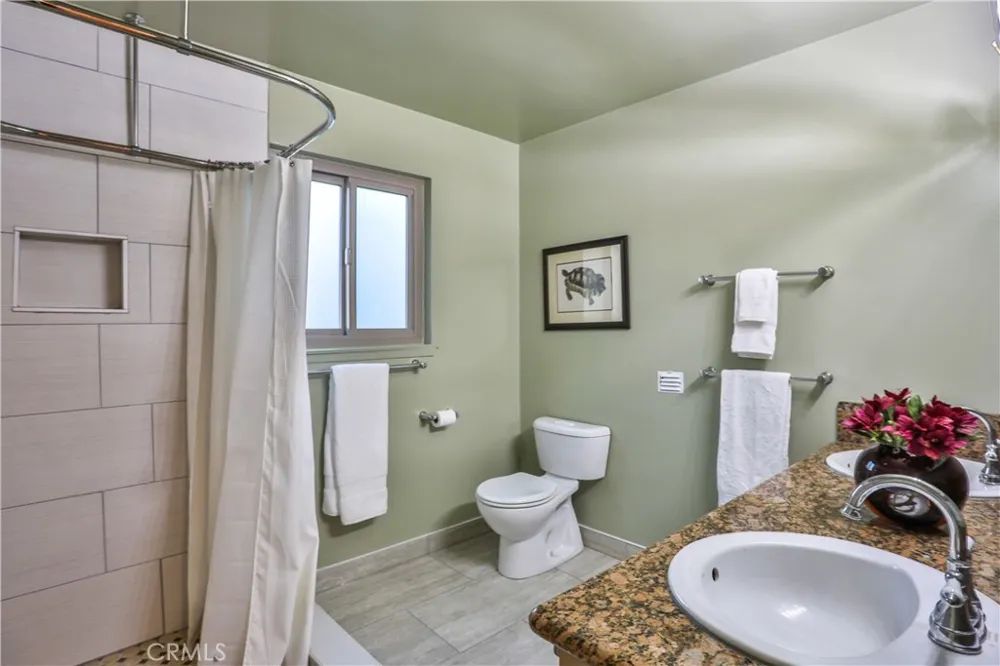 846 W 10th Street Claremont, CA 91711