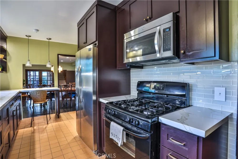 846 W 10th Street Claremont, CA 91711
