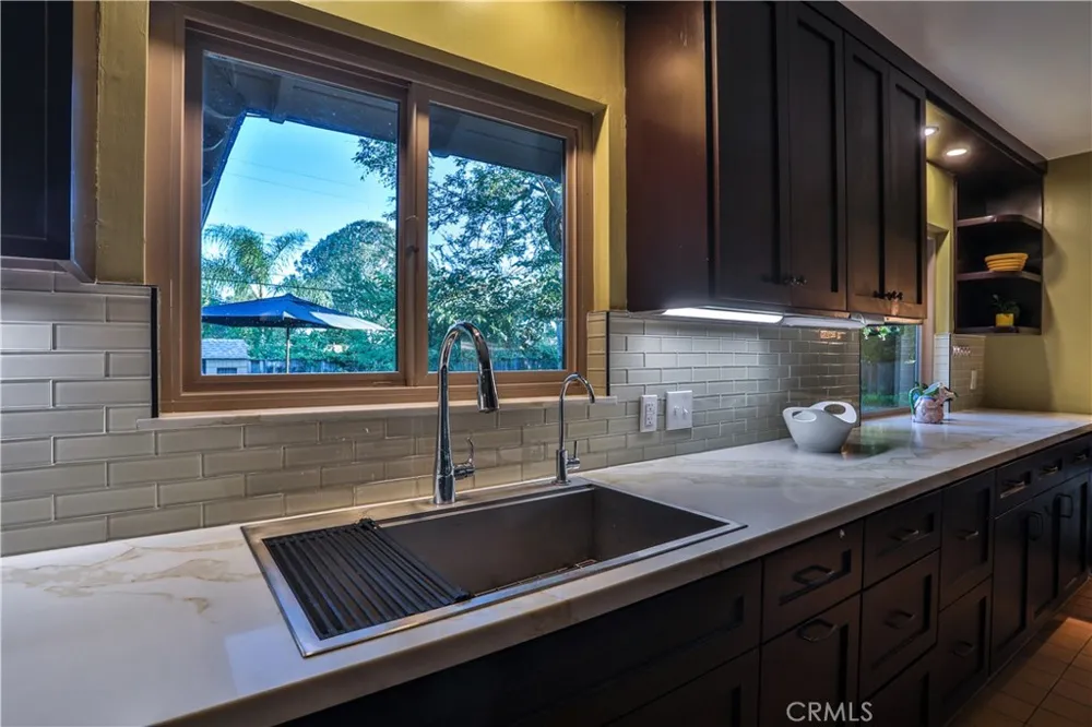 846 W 10th Street Claremont, CA 91711