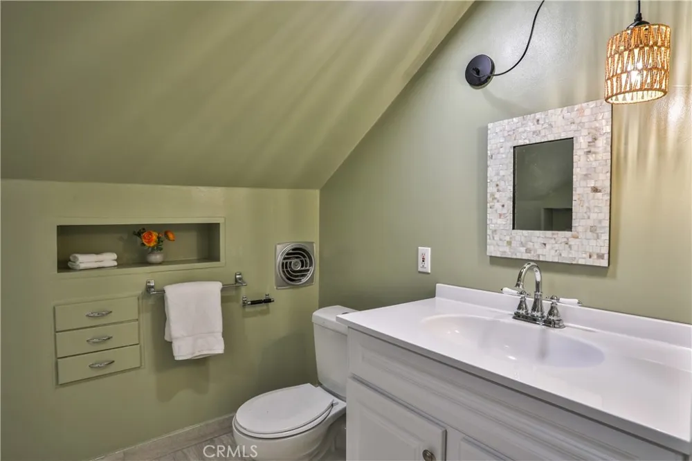 846 W 10th Street Claremont, CA 91711