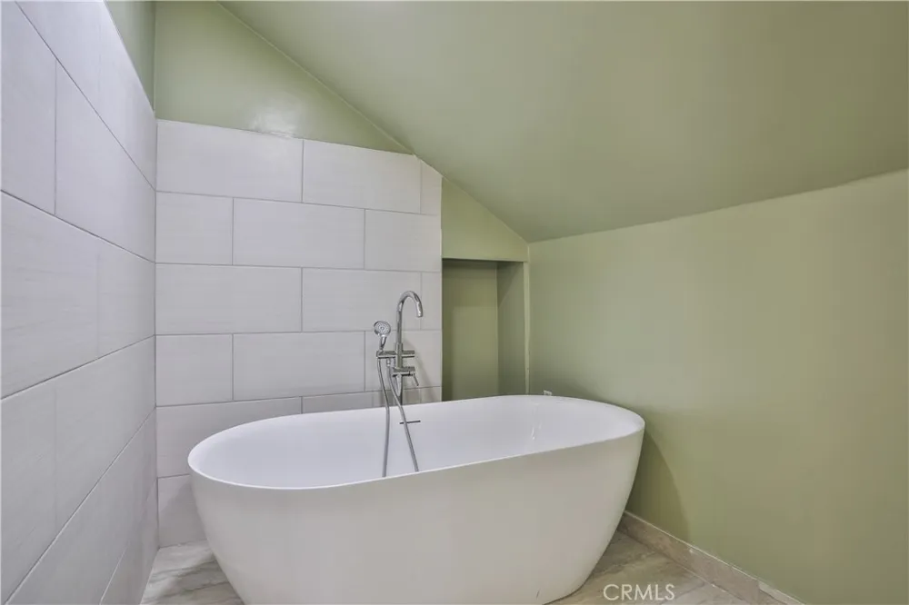 846 W 10th Street Claremont, CA 91711