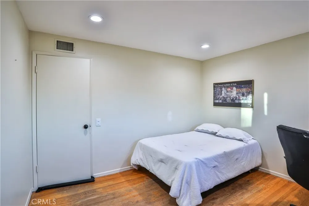 846 W 10th Street Claremont, CA 91711
