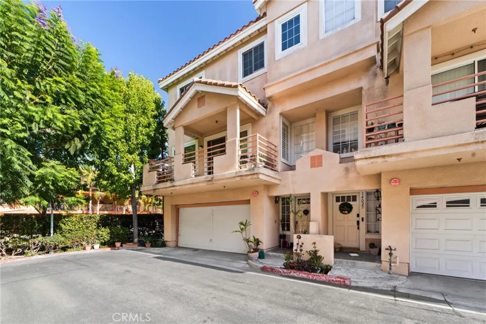 14021 Lemoli Hawthorne, CA 90250