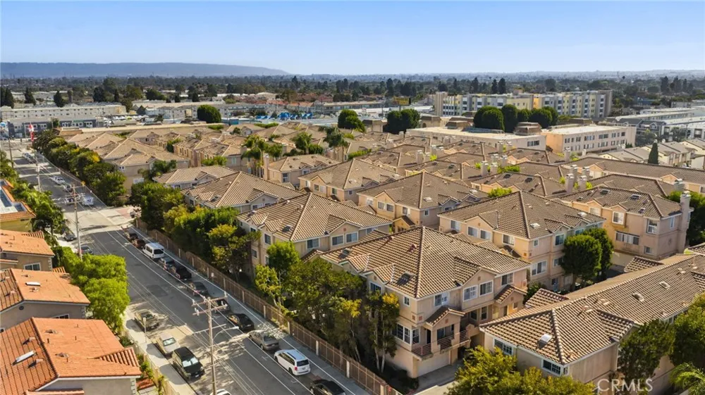 14021 Lemoli Hawthorne, CA 90250