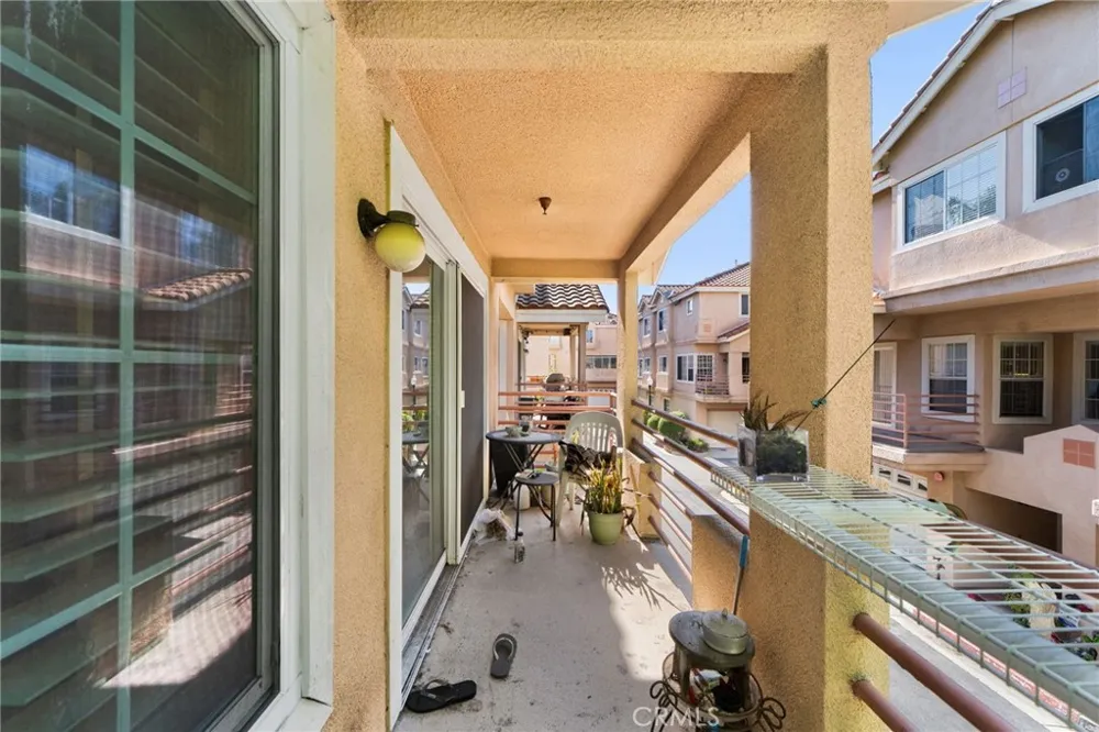 14021 Lemoli Hawthorne, CA 90250