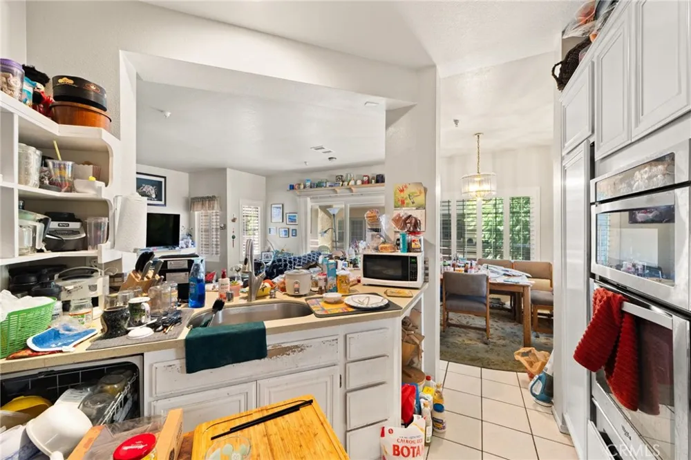 14021 Lemoli Hawthorne, CA 90250