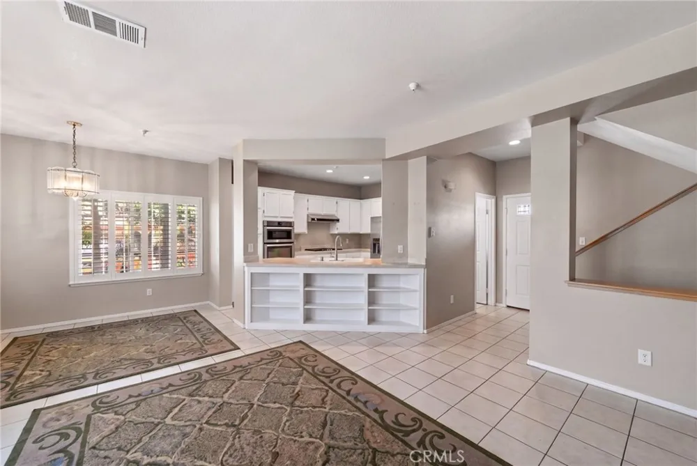14021 Lemoli Hawthorne, CA 90250