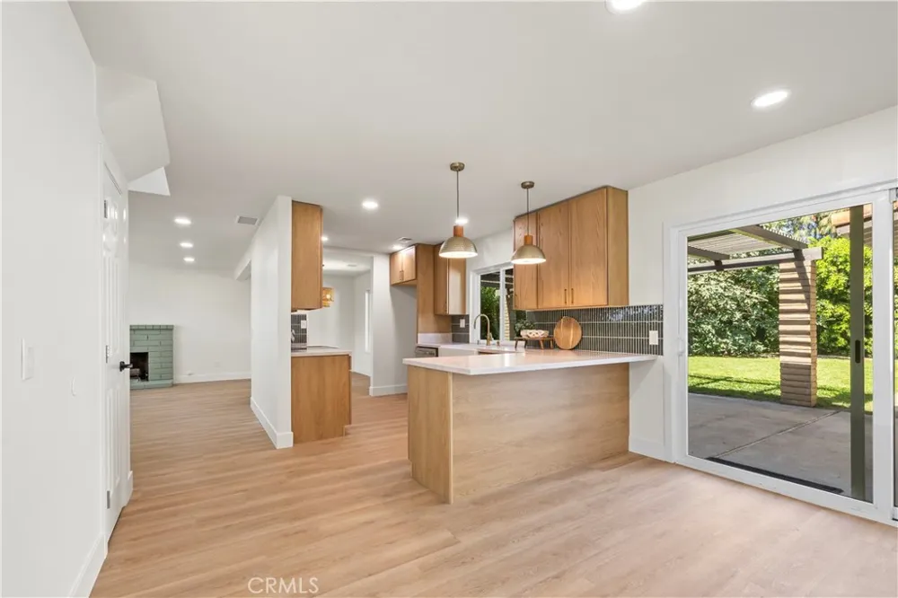 1613 Erin Avenue Upland, CA 91784