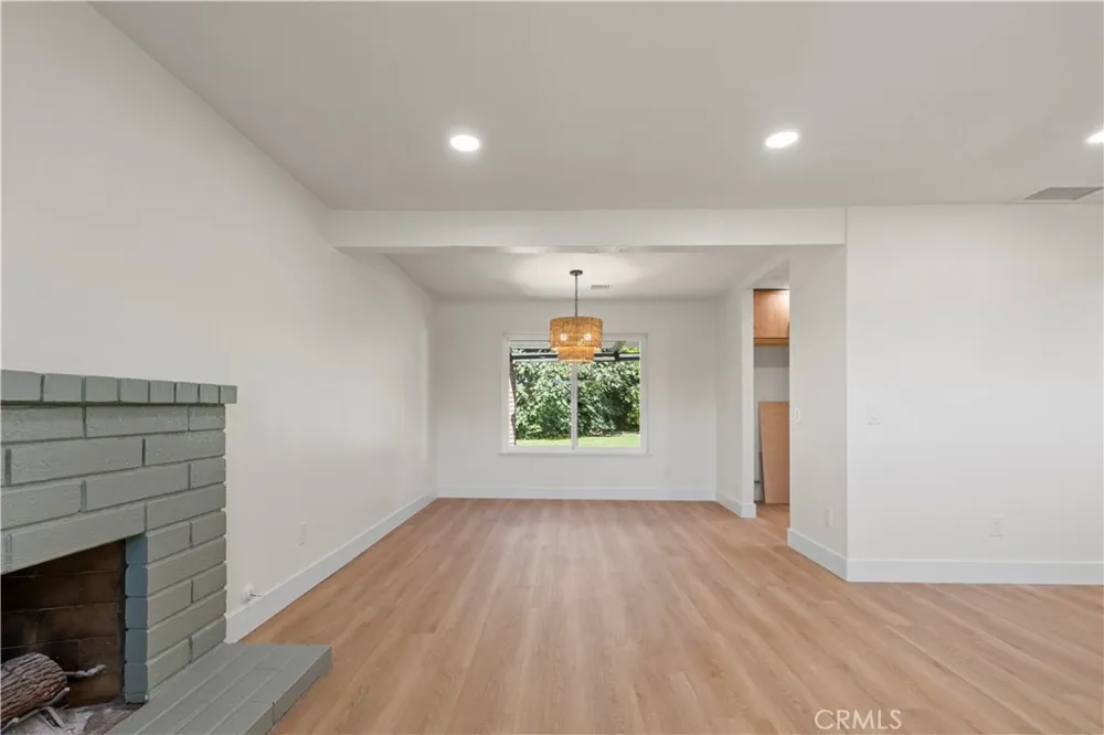 1613 Erin Avenue Upland, CA 91784