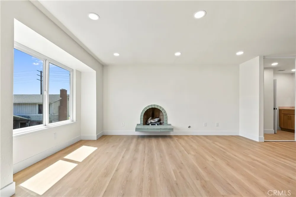 1613 Erin Avenue Upland, CA 91784