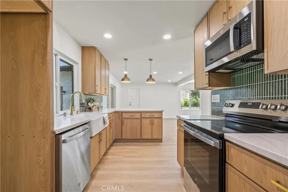 1613 Erin Avenue Upland, CA 91784