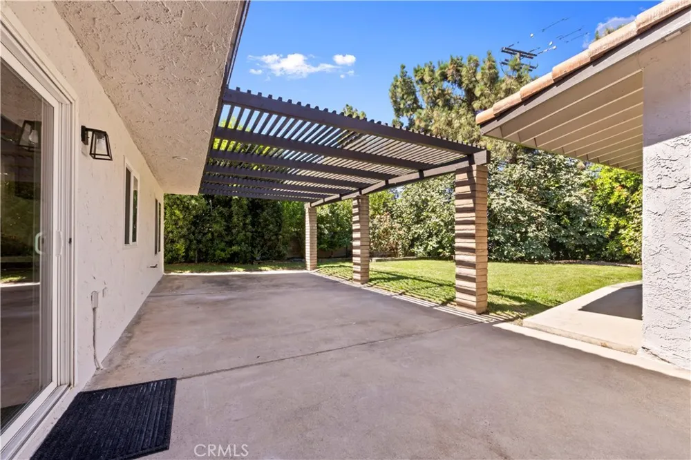 1613 Erin Avenue Upland, CA 91784