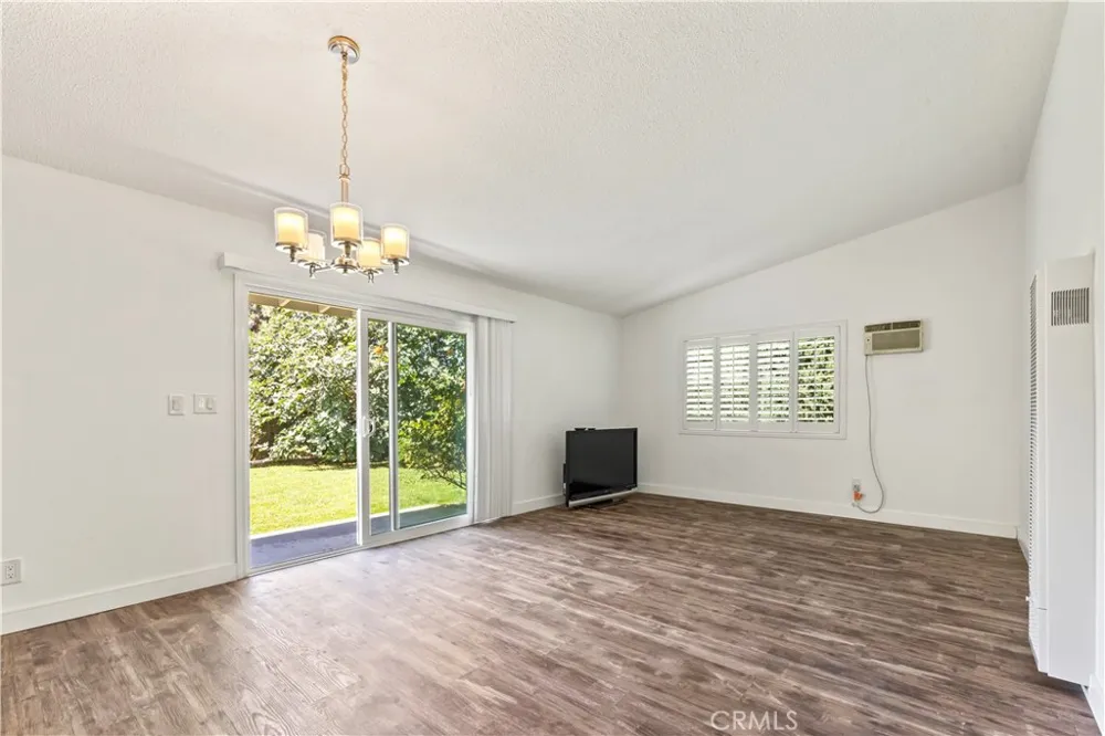 1613 Erin Avenue Upland, CA 91784