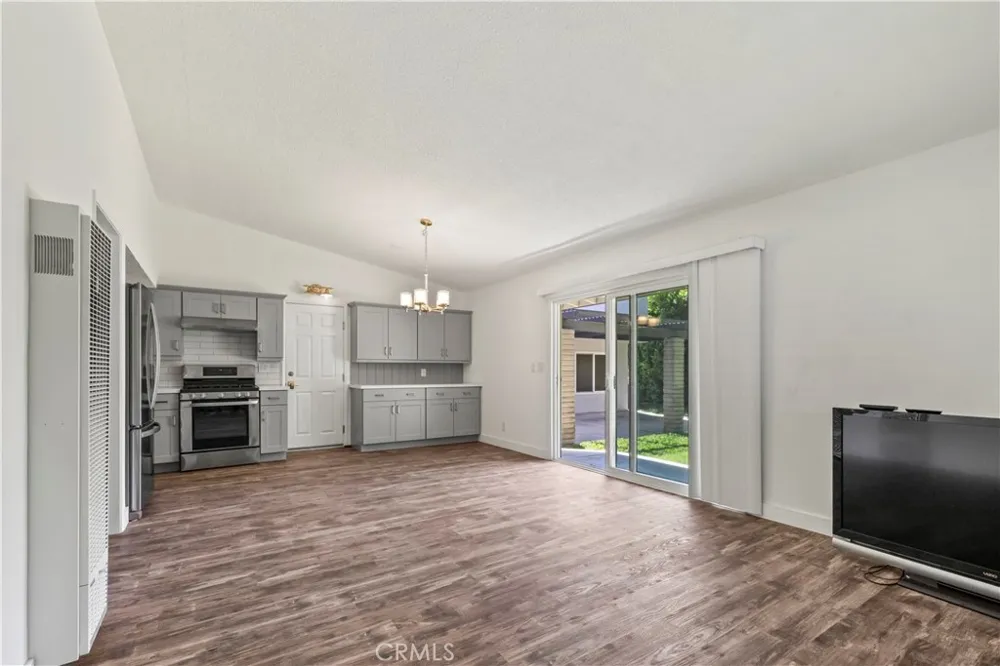 1613 Erin Avenue Upland, CA 91784