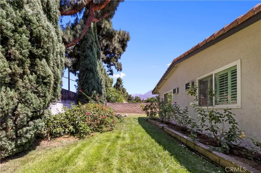 1613 Erin Avenue Upland, CA 91784