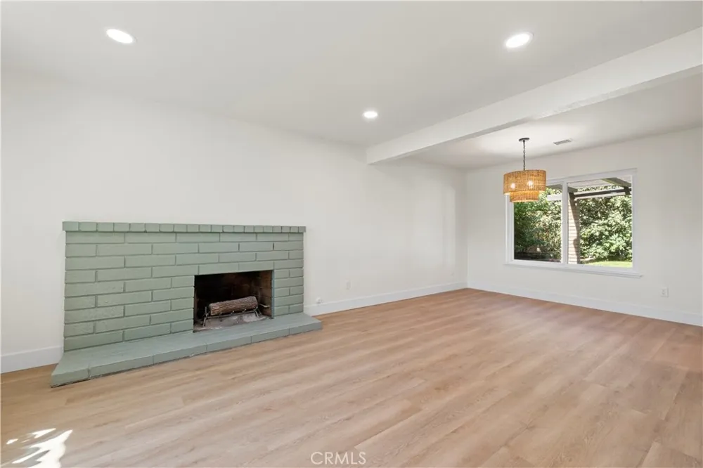 1613 Erin Avenue Upland, CA 91784