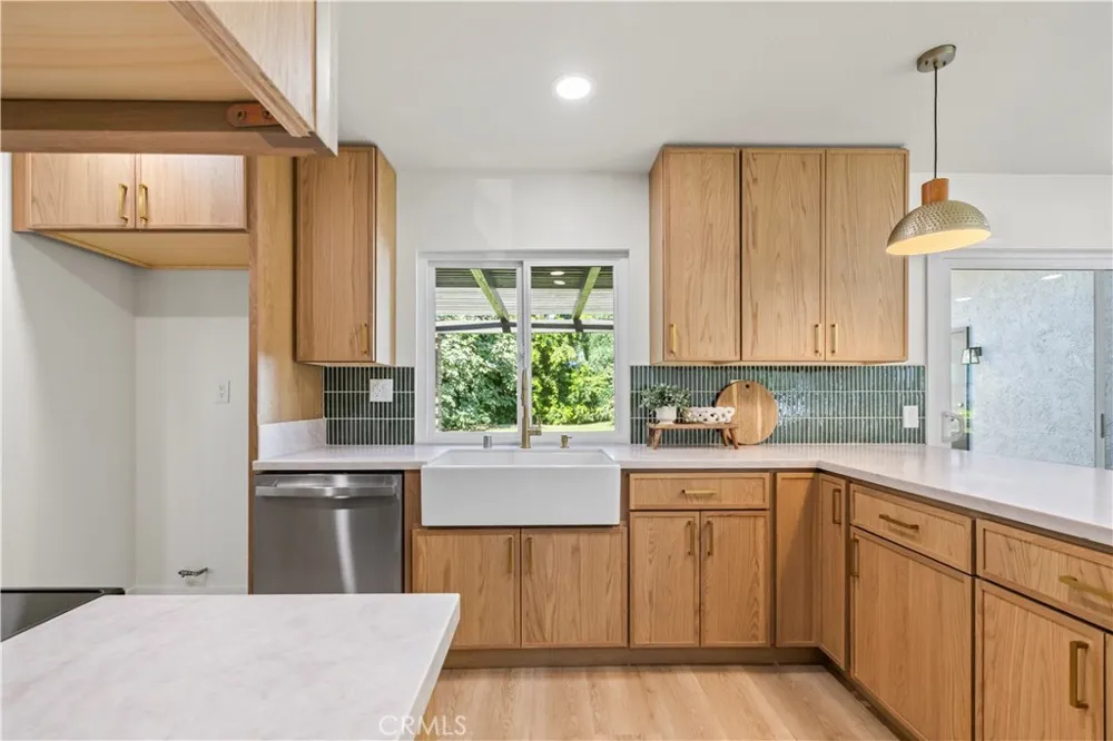 1613 Erin Avenue Upland, CA 91784