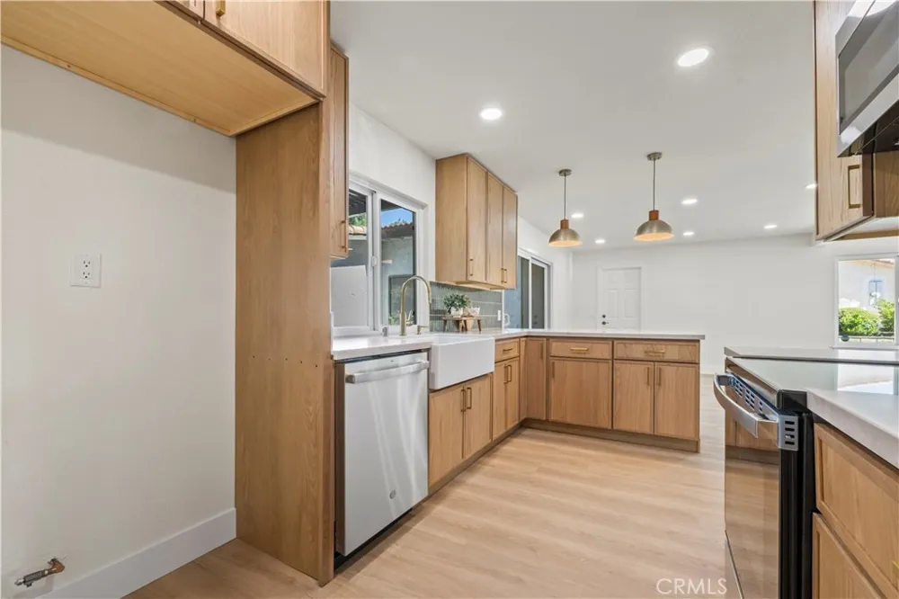 1613 Erin Avenue Upland, CA 91784