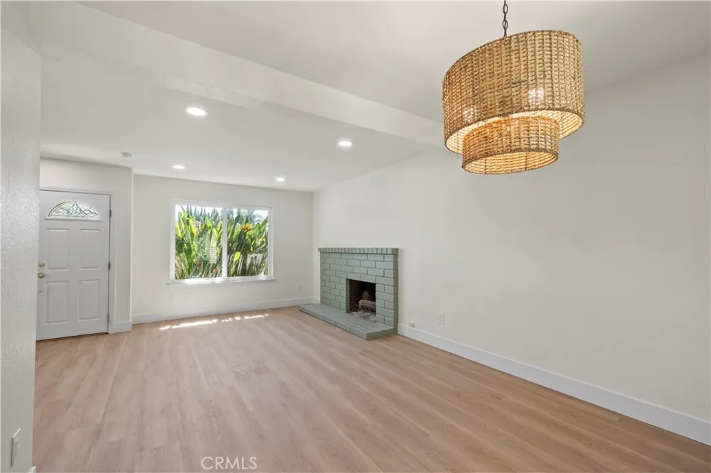 1613 Erin Avenue Upland, CA 91784