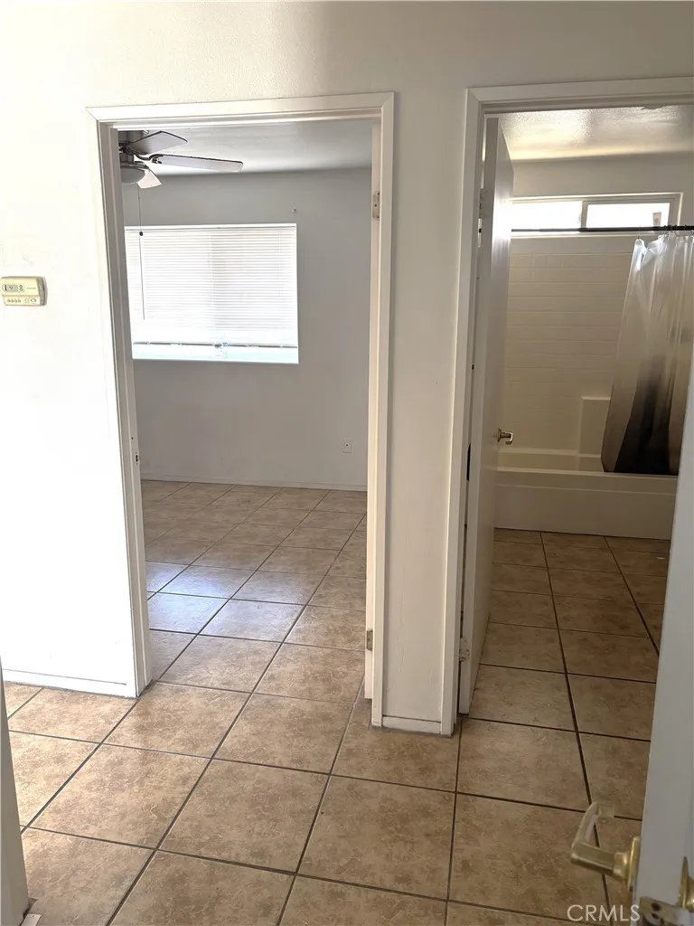 5113 S H Bakersfield, CA 93304