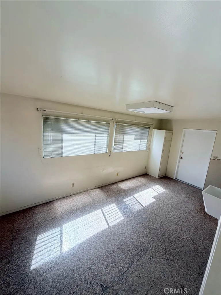 4930 Benham Baldwin Park, CA 91706
