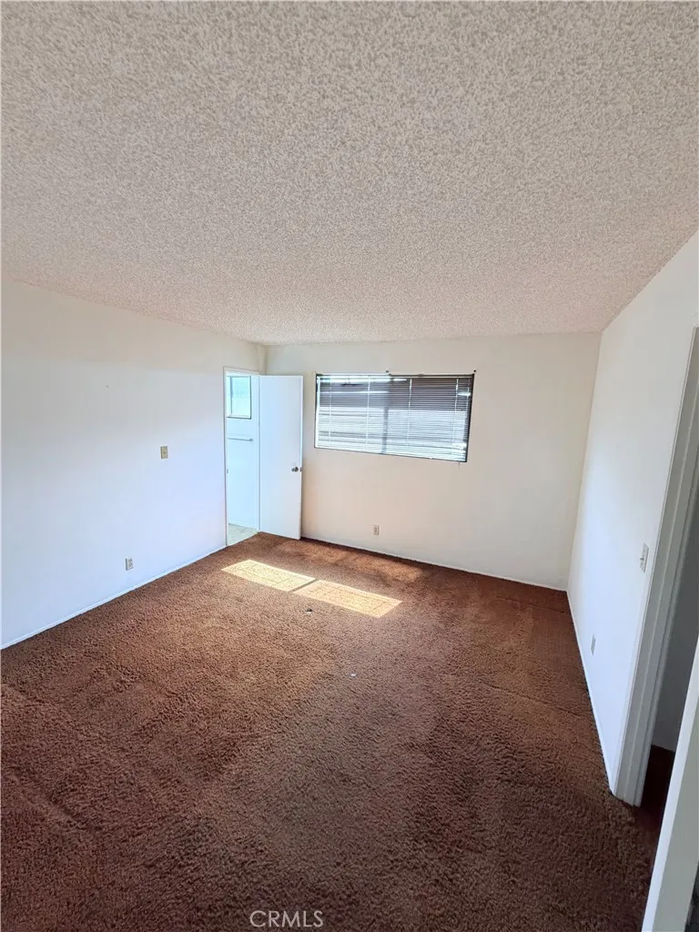 4930 Benham Baldwin Park, CA 91706