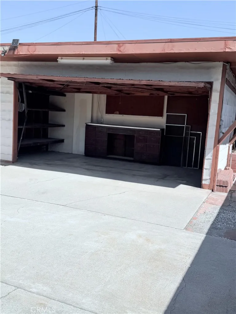 4930 Benham Baldwin Park, CA 91706