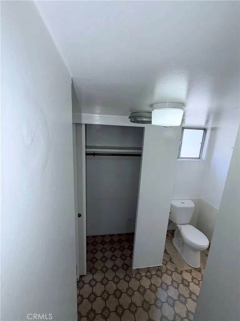 4930 Benham Baldwin Park, CA 91706