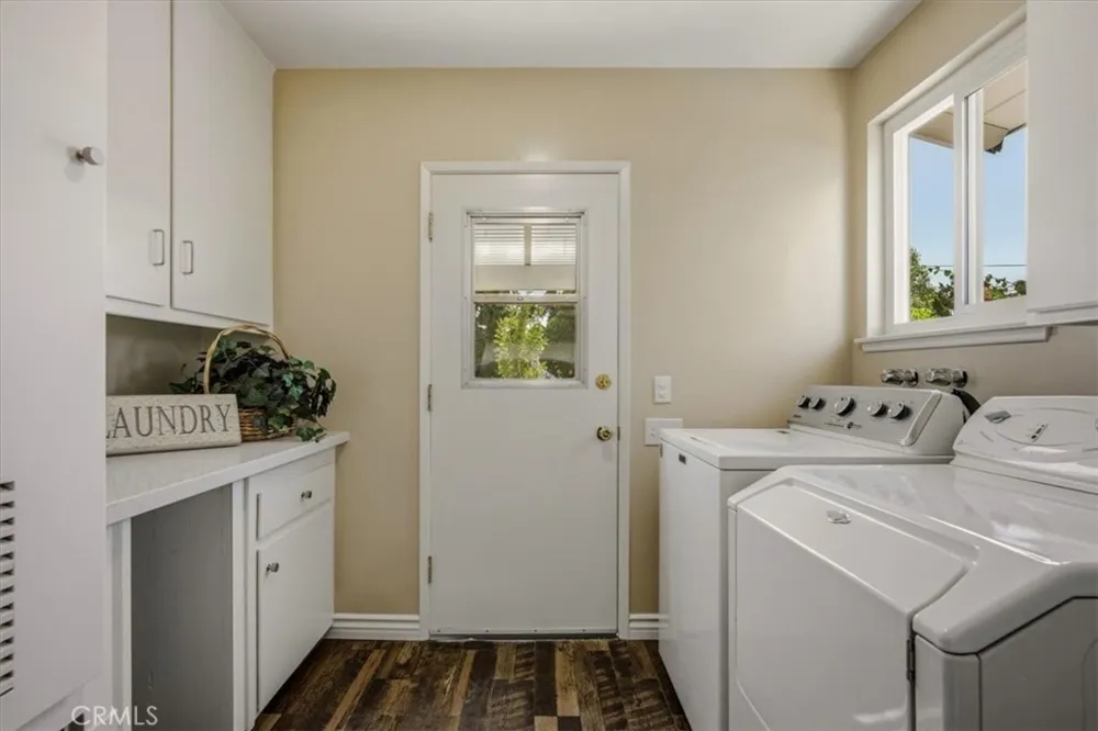 1034 Soldano Azusa, CA 91702