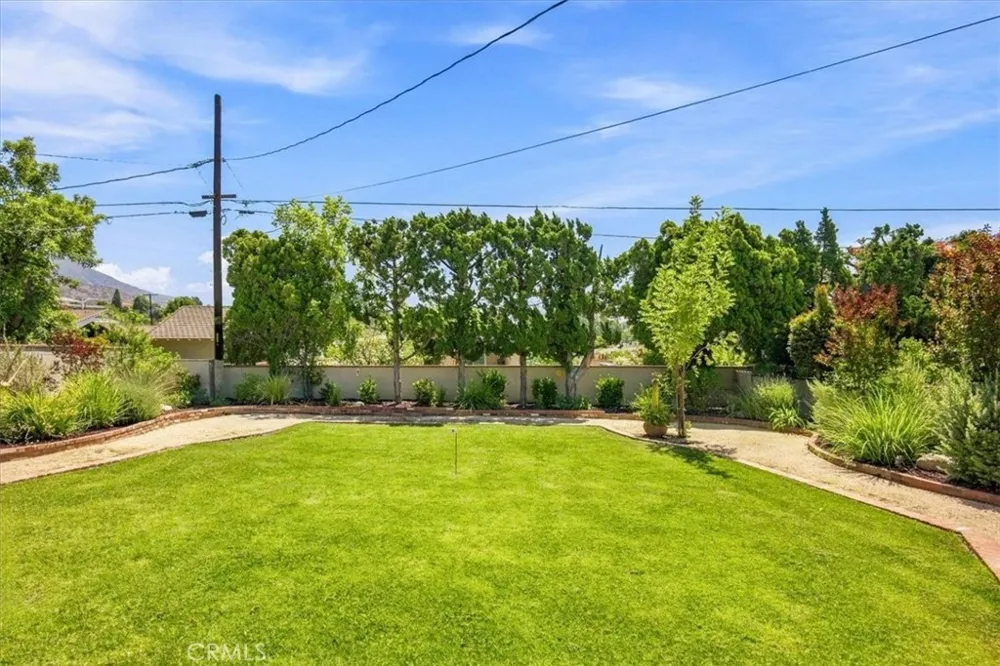 1034 Soldano Azusa, CA 91702
