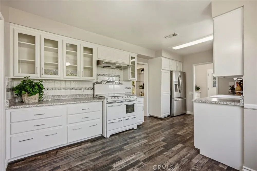 1034 Soldano Azusa, CA 91702