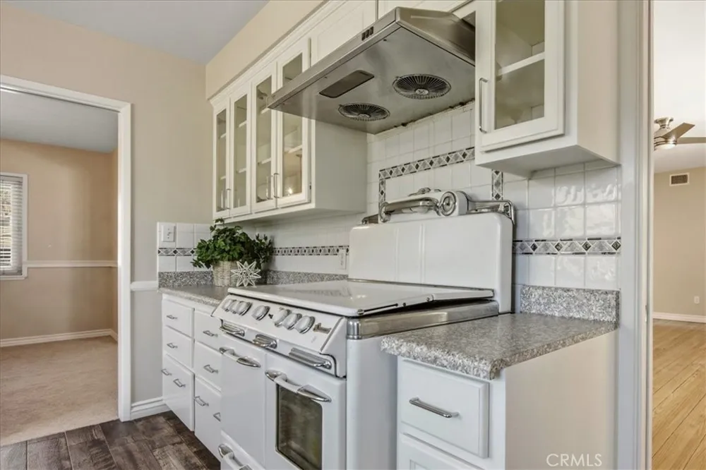 1034 Soldano Azusa, CA 91702