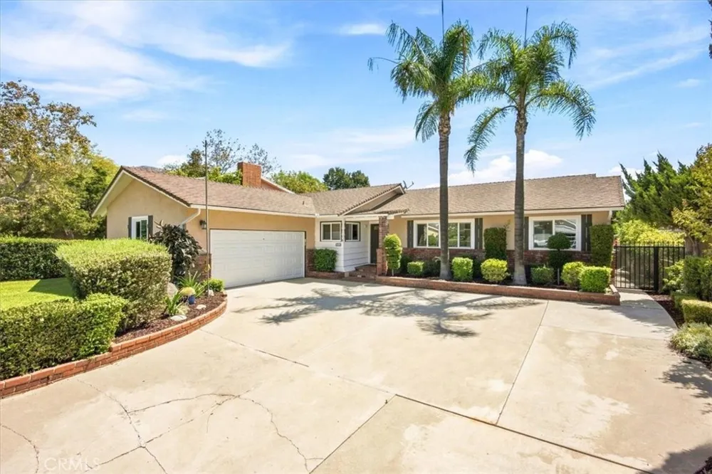 1034 Soldano Azusa, CA 91702