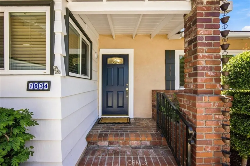 1034 Soldano Azusa, CA 91702