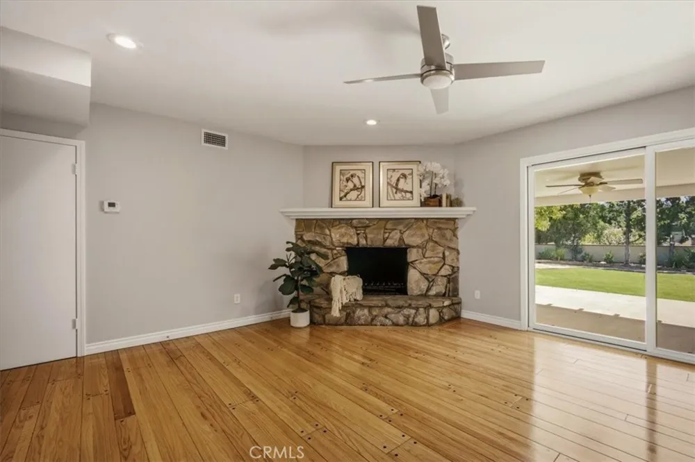 1034 Soldano Azusa, CA 91702