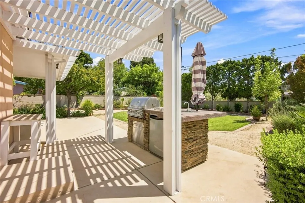 1034 Soldano Azusa, CA 91702