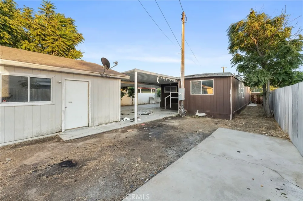 718 Willow Drive Bakersfield, CA 93308