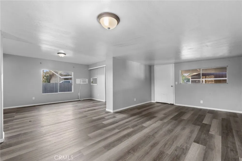 718 Willow Drive Bakersfield, CA 93308